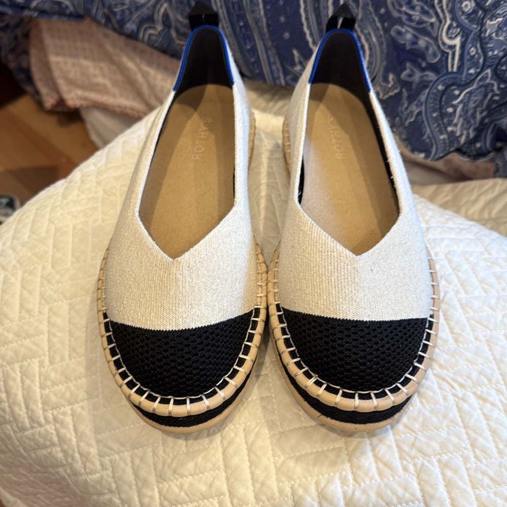 Rothy's Women's Cream and black Flats - Picture 6 of 7